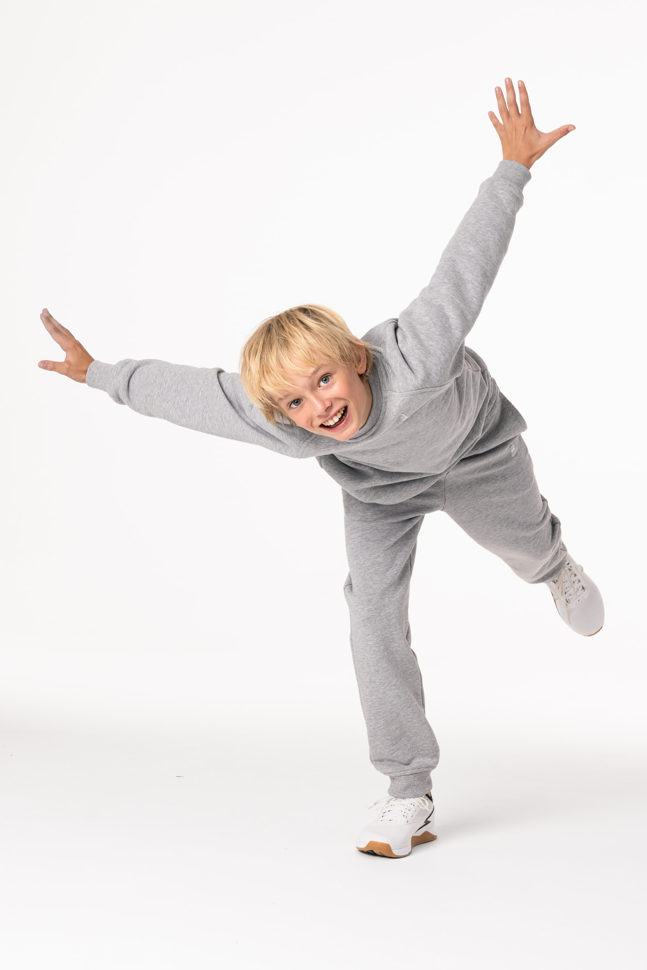 Свитшот утепленный Детский CHAMP Sweatshirt Cotton Kids Серый Меланж